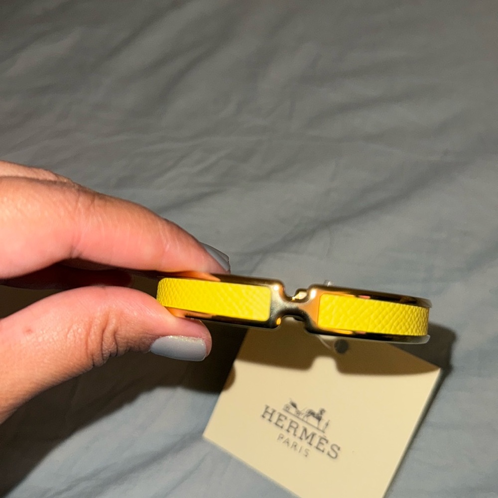 Brand new Olympe bangle Fin bracelet metal base